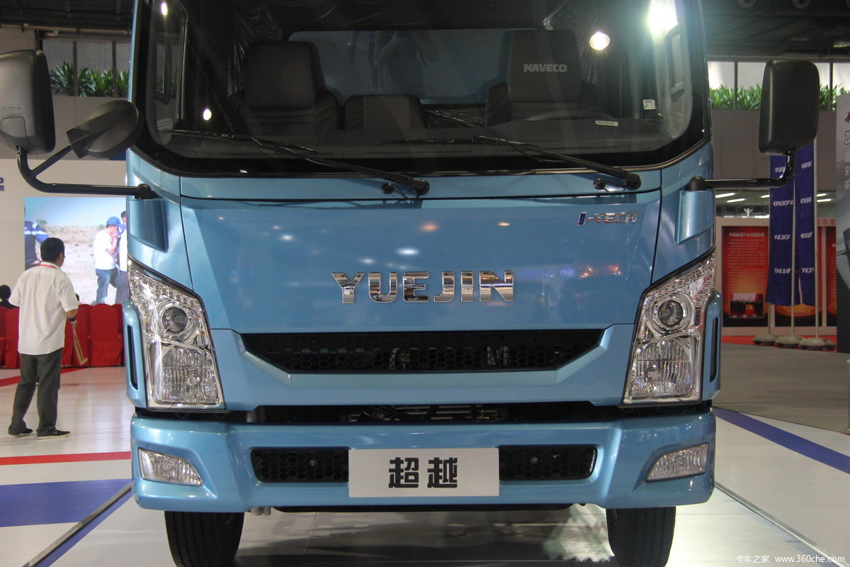 上汽跃进 超越c 跃进 超越c300 140马力 4.18米单排厢式轻卡 外观