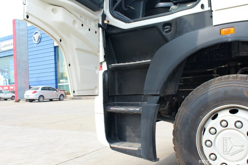 中国重汽 howo t7h重卡 540马力 6x4牵引车(zz4257v324hd1b) 驾驶室_足球倍投方案大全 中国重汽 howo t7h重卡 540马力 6x4牵引车(zz4257v324hd1b) 驾驶室