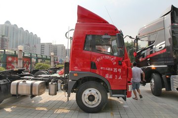 青岛解放龙v中卡160马力4x2牵引车ca4085pk2e4a80