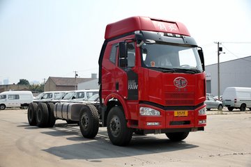 一汽解放j6m重卡320马力8x495米栏板载货车底盘ca1310p63k2l6t4e4
