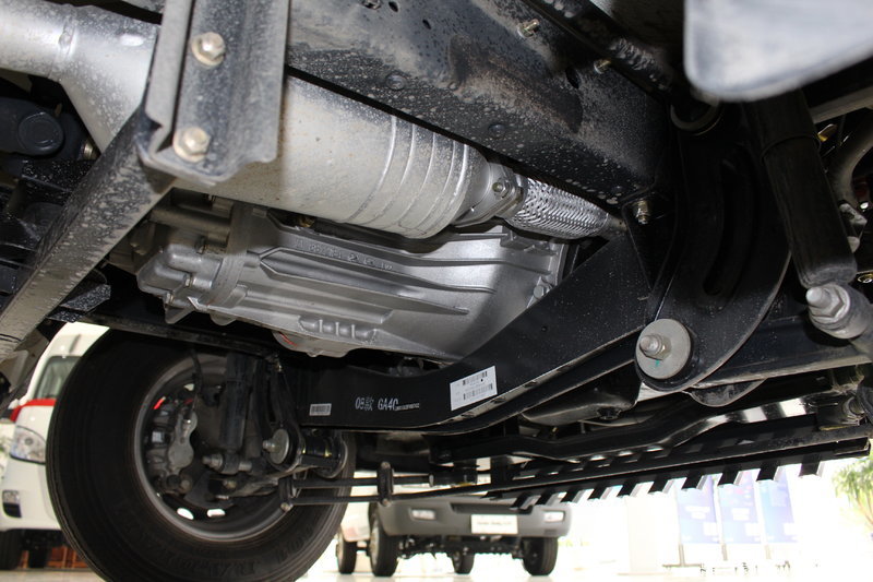 turbo daily 南京依维柯 得意 a37 136马力 封闭厢式货车 底盘