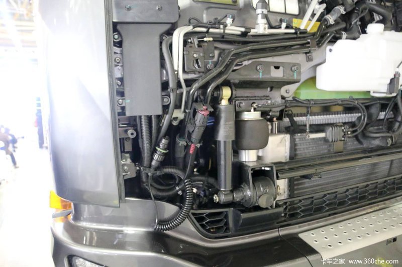 【图】东风商用车 新天龙kl重卡 450马力 6x4牵引车(d