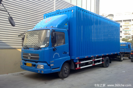 东风商用车 天锦中卡 140马力 4x2 6.1米厢式载货车 dfl5080xxyb)
