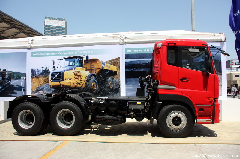 【图】东风日产柴 优迪狮重卡 390马力 6x4 牵引车(全