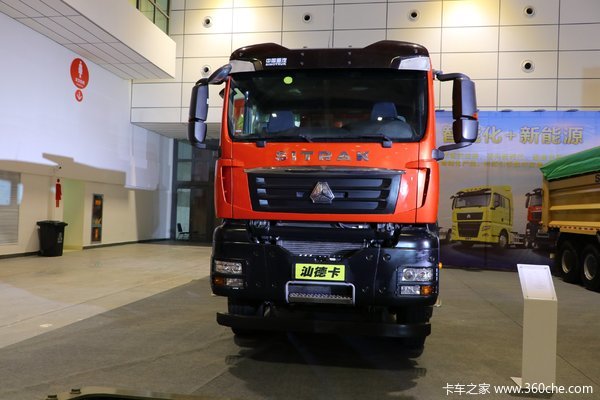 60万  车型名称 中国重汽 汕德卡sitrak c7h重卡 440马力 8x4 8.