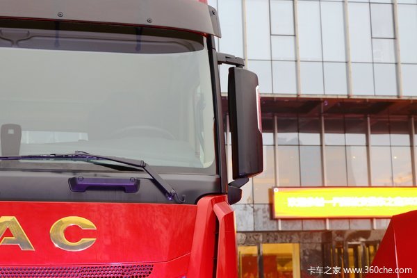 降价促销 格尔发k7自动档牵引车44.80万