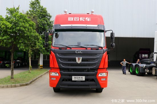 联合卡车 ux420重卡 420马力 6x4牵引车(qcc4252d654m)