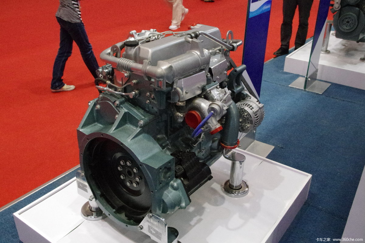 玉柴YC4S160-40 160马力 3.8L 国四 柴油发动机