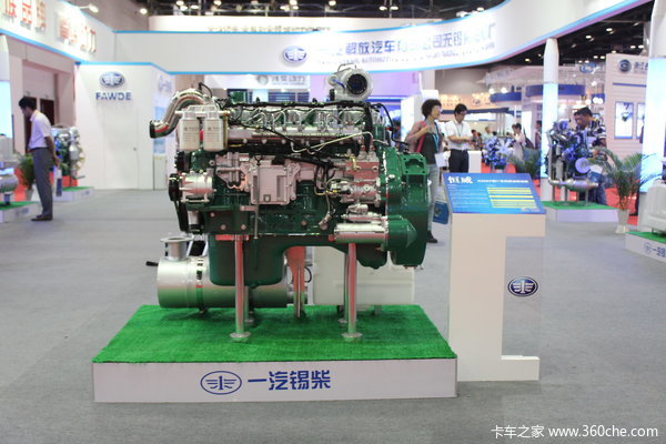 锡柴CA6DF4-20E4 200马力 6.74L 国四 柴油发动机