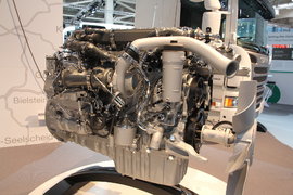 SCANIA DC13系列 发动机外观                                                图片
