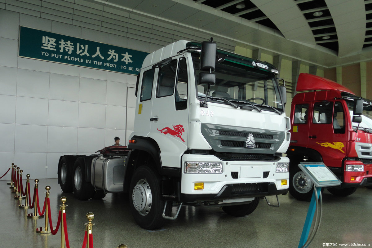 中国重汽 金王子重卡 266马力 6X4 牵引车(精英版)