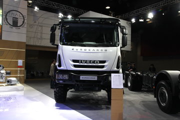 依维柯 EuroCargo系列 299马力 4X4 载货车(ML150E28W5) 卡车图片