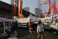 中联重科 49米混凝土泵车(奔驰Actros3341底盘)