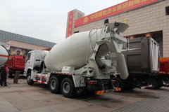 中国重汽 HOWO 380马力 6X4 LNG混凝土搅拌车(ZZ5257GJBN4047D1L)