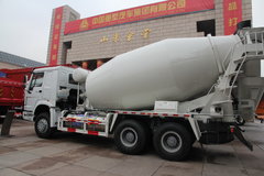 中国重汽 HOWO 380马力 6X4 LNG混凝土搅拌车(ZZ5257GJBN4047D1L)