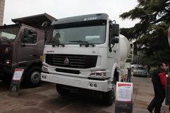 中国重汽 HOWO 340马力 6X4 混凝土搅拌车(ZZ5257GJBN3847D1)