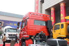 中国重汽 豪瀚重卡 340马力 6X4 牵引车(ZZ4255N3246C1B)