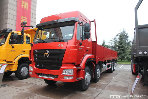中国重汽 豪瀚J7B重卡 380马力 8X4 9.5米栏板载货车(ZZ1315N4666E1)