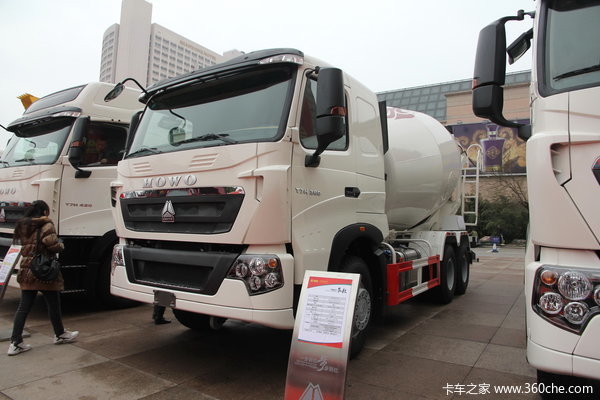 中国重汽 HOWO-T7H 360马力 6X4 混凝土搅拌车(ZZ5257GJBN404HD1)