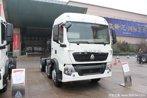 中国重汽 HOWO T5G重卡 336马力 6X2 牵引车(ZZ4257N25CGC1)