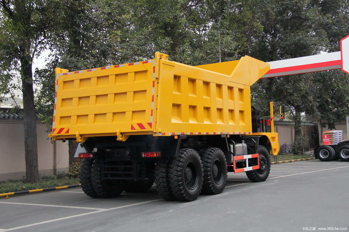 【图】红岩 金刚矿霸 371马力 6x4 宽体矿用自卸车(cq5763ptg384)