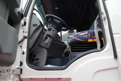 红岩 杰狮重卡 380马力 6X4 牵引车(出口型)(CQ4254HTVG324B)