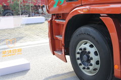 联合卡车 U340重卡 标载型 340马力 6X2 LNG牵引车(SQR4251N6ZT2)
