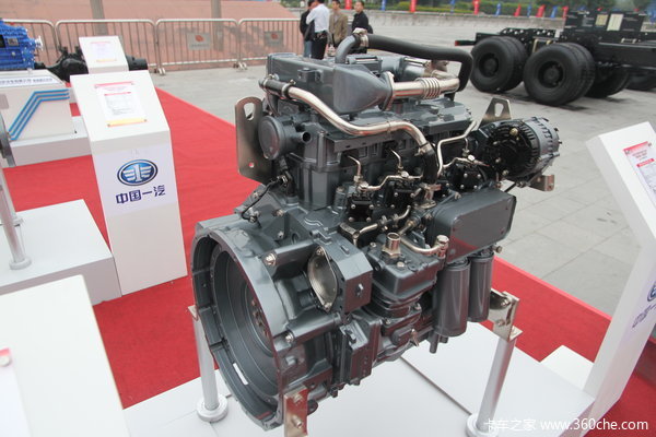 大柴BF4M2012-13 130马力 4L 国三 柴油发动机