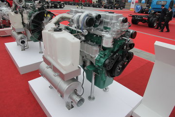 锡柴CA6DL2-37E4 370马力 8.6L 国四 柴油发动机