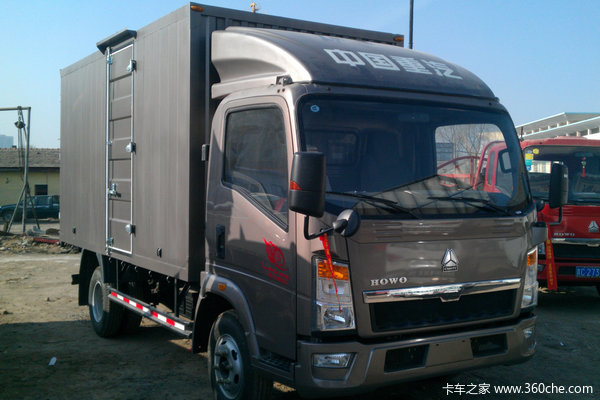 中国重汽HOWO 悍将 115马力 3.8米排半厢式轻卡
