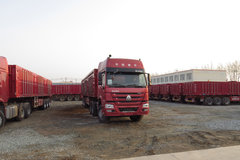 中国重汽 HOWO重卡 375马力 6X4 牵引车(ZZ4257N3247C1)