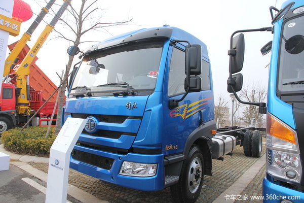 悍威与赛龙结合 解放陆威专注城际运输