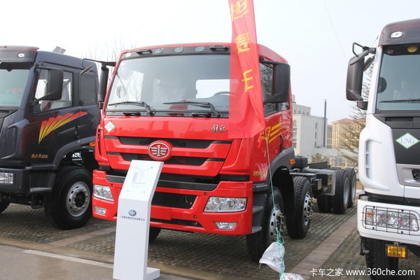 青岛解放 新悍威J5M重卡 280马力 8X4 7米LNG自卸车(CA3310P1K15L3T4NA80)