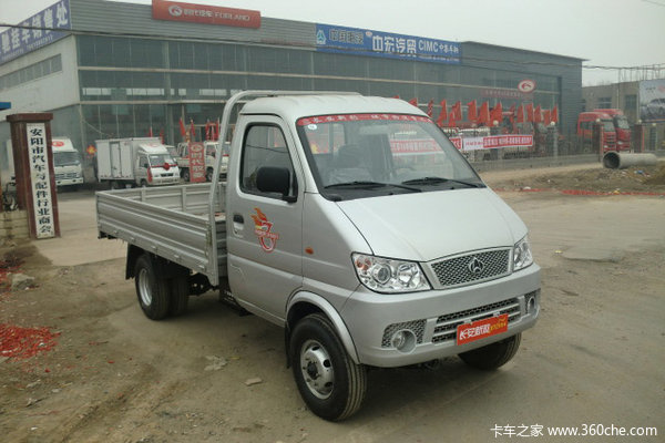 新豹MINI载货车限时优惠0.3万