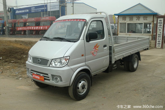 长安跨越 新豹mini 69马力 汽油 2.6米单排微卡