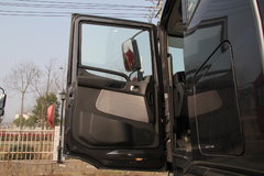 联合卡车U420 420马力 6X4 牵引车(SQR4250D6ZT4)(黑色)