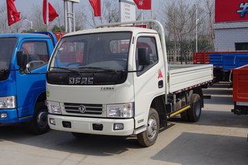 东风多利卡s75马力33米单排栏板轻卡