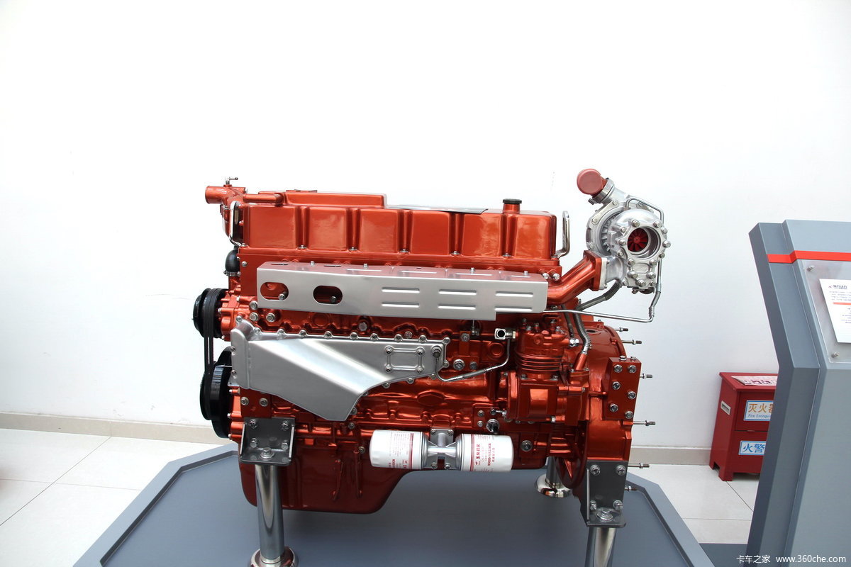 联合动力YC6K1042-50 420马力 10L 国五 柴油发动机