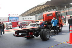 中国重汽HOWO 统帅 129马力 3360轴距排半轻卡底盘(ZZ1047D3414C145)