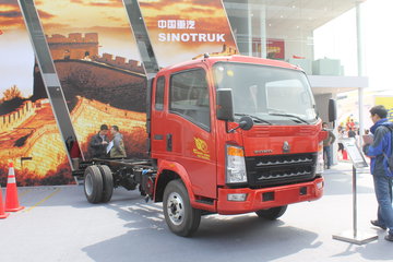 中国重汽HOWO 统帅 129马力 3360轴距排半轻卡底盘(ZZ1047D3414C145)
