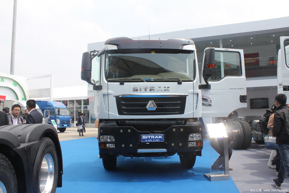 中国重汽 汕德卡SITRAK C7H重卡 360马力 6X4自卸车(底盘)
