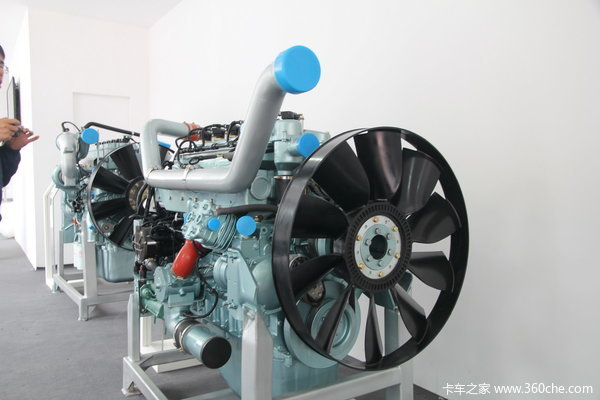 中国重汽T10.29-40 290马力 10L 国四 天然气发动机