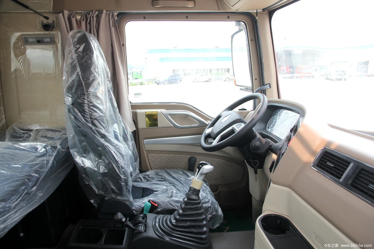 重汽豪沃(howo) howo t5g 中国重汽 howo t5g重卡 340马力 6x4 牵引车