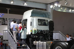 庆铃 VC46重卡 350马力 6X4牵引车（带导流罩）