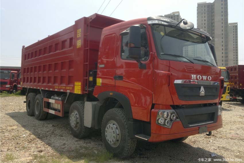 中国重汽 HOWO T7H重卡 440马力 8X4 7.8米自卸车