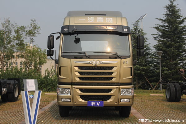 统一家族前脸 青岛解放v系卡车全系投放