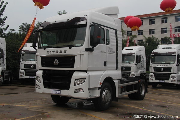 中国重汽 SITRAK C7H重卡 400马力 4X2 牵引车