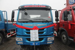 青岛解放 龙V中卡 160马力 4X2 7.6米厢式载货车(CA5168XXYYPK2L2E4A80-3)