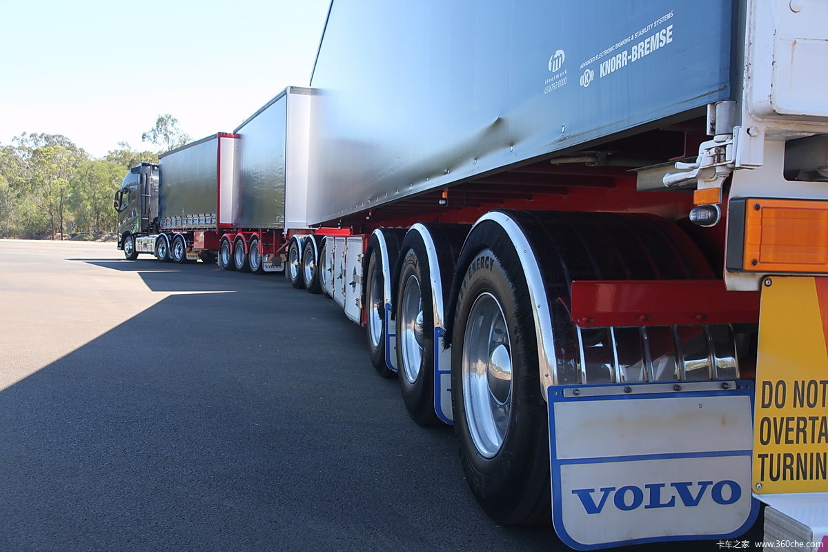 【图】沃尔沃 新fh16重卡 600马力 6x4 牵引车(澳大利亚版三节全挂车)