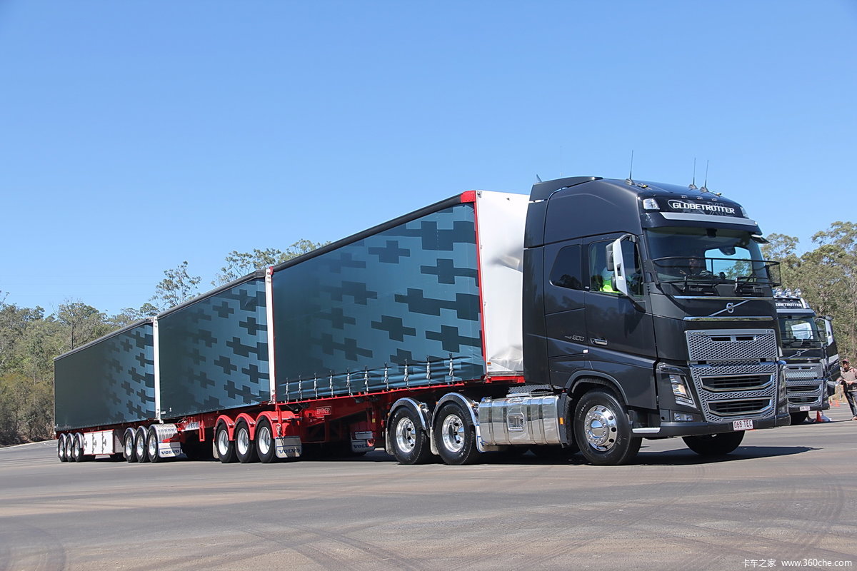 【图】沃尔沃 新fh16重卡 600马力 6x4 牵引车(澳大利亚版三节全挂车)